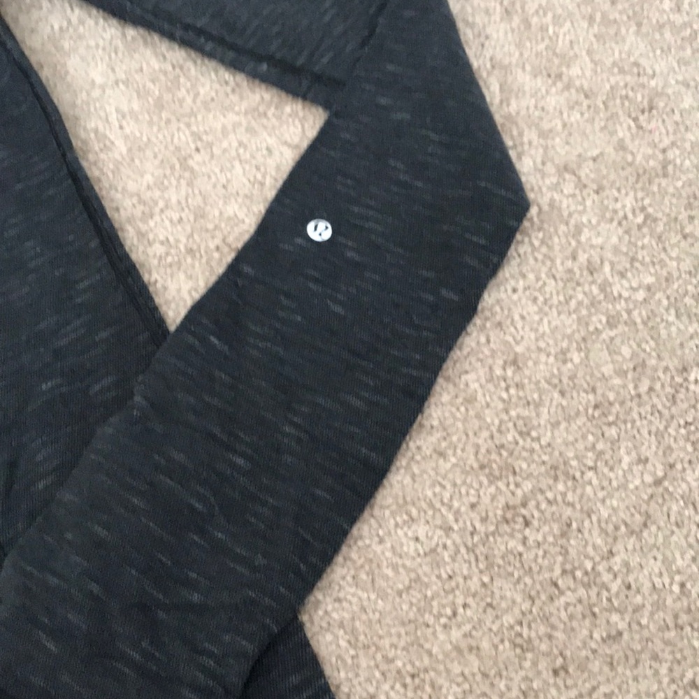Lululemon leggings - Picture 2 of 4